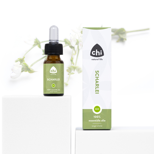 Scharlei etherische olie, biologisch