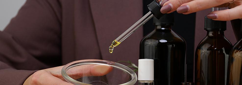 Doen in New York: parfum maken bij Olfactory - The Blue Note